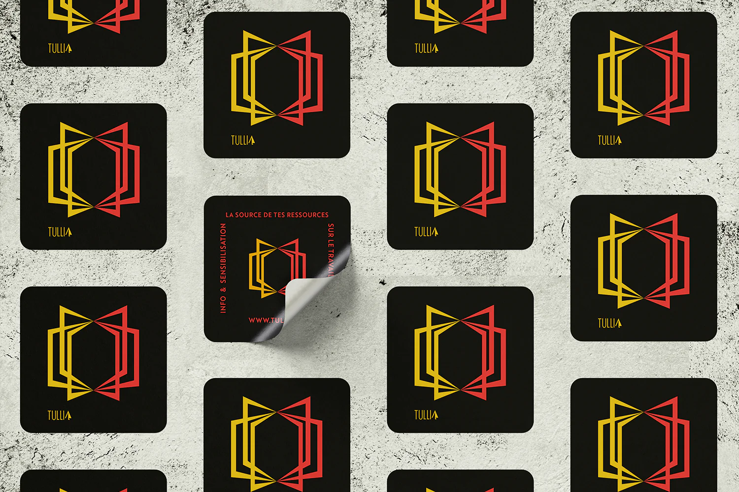 Déclinaison du logotype Tullia sur des stickers